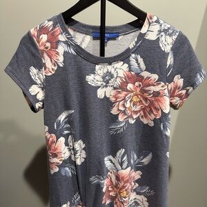 Apt. 9 Blue and Gray Floral Short Sleeve Tee